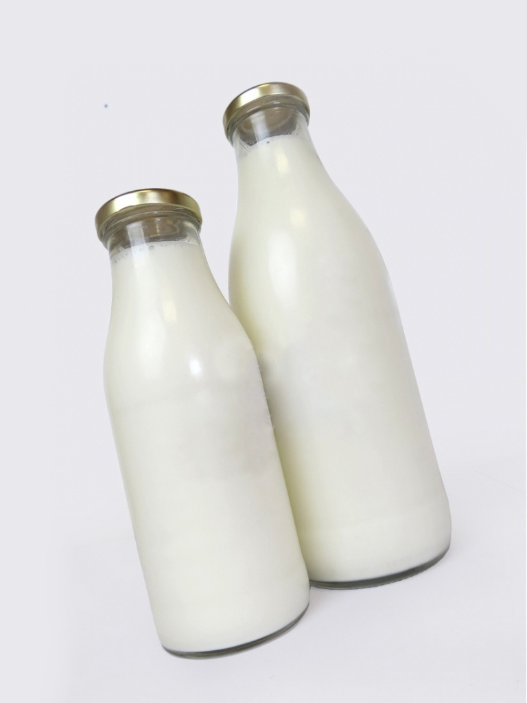 Bottled Glass Milk makes a Comeback